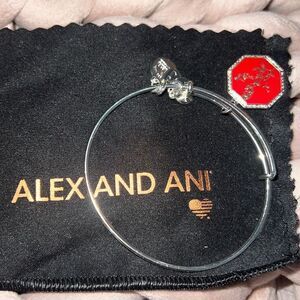 Alex
and Ani Bracelet - feel free to bundle with other Alex and Ani!